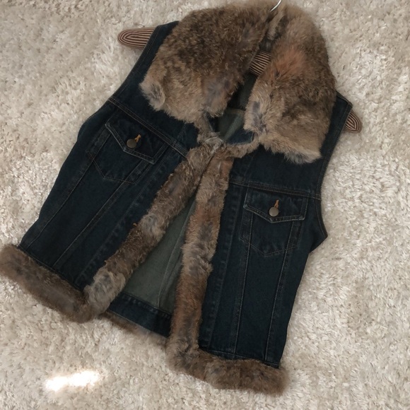 Adorable Fur & Denim Vest💗 - Picture 1 of 9